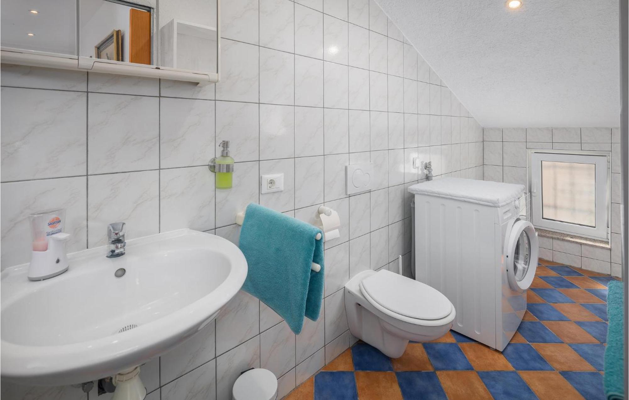 Gorgeous Apartment In Musalez With Kitchen Екстериор снимка